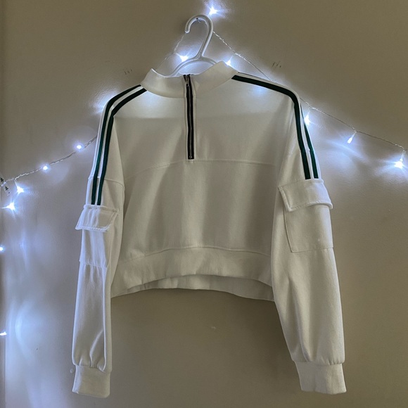 Cropped Sweater - Picture 1 of 3